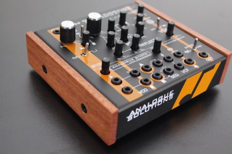 Analogue Solutions spreads synthBlocks series wings with tiny Treadstone true analogue mono synth